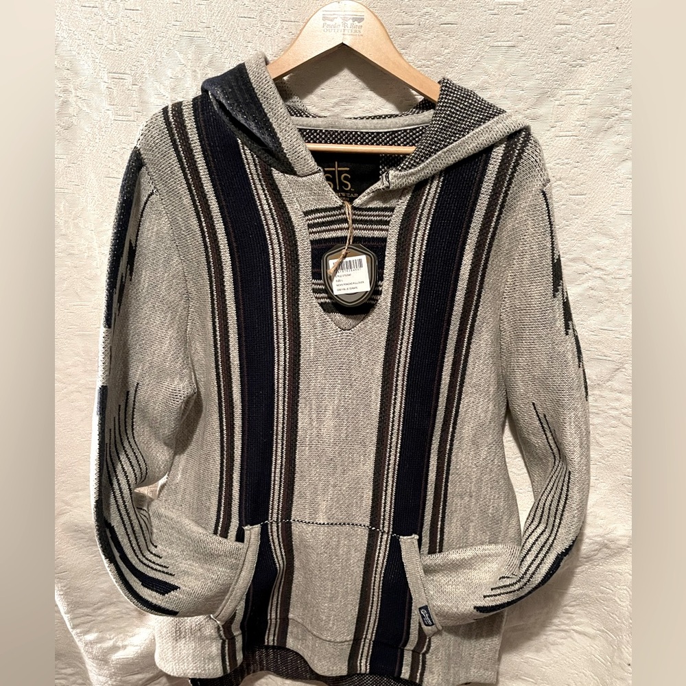 STS Sweater NWT